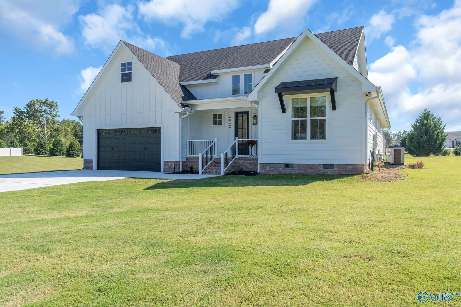Property Photo:  626 Gaines Street  AL 35956 