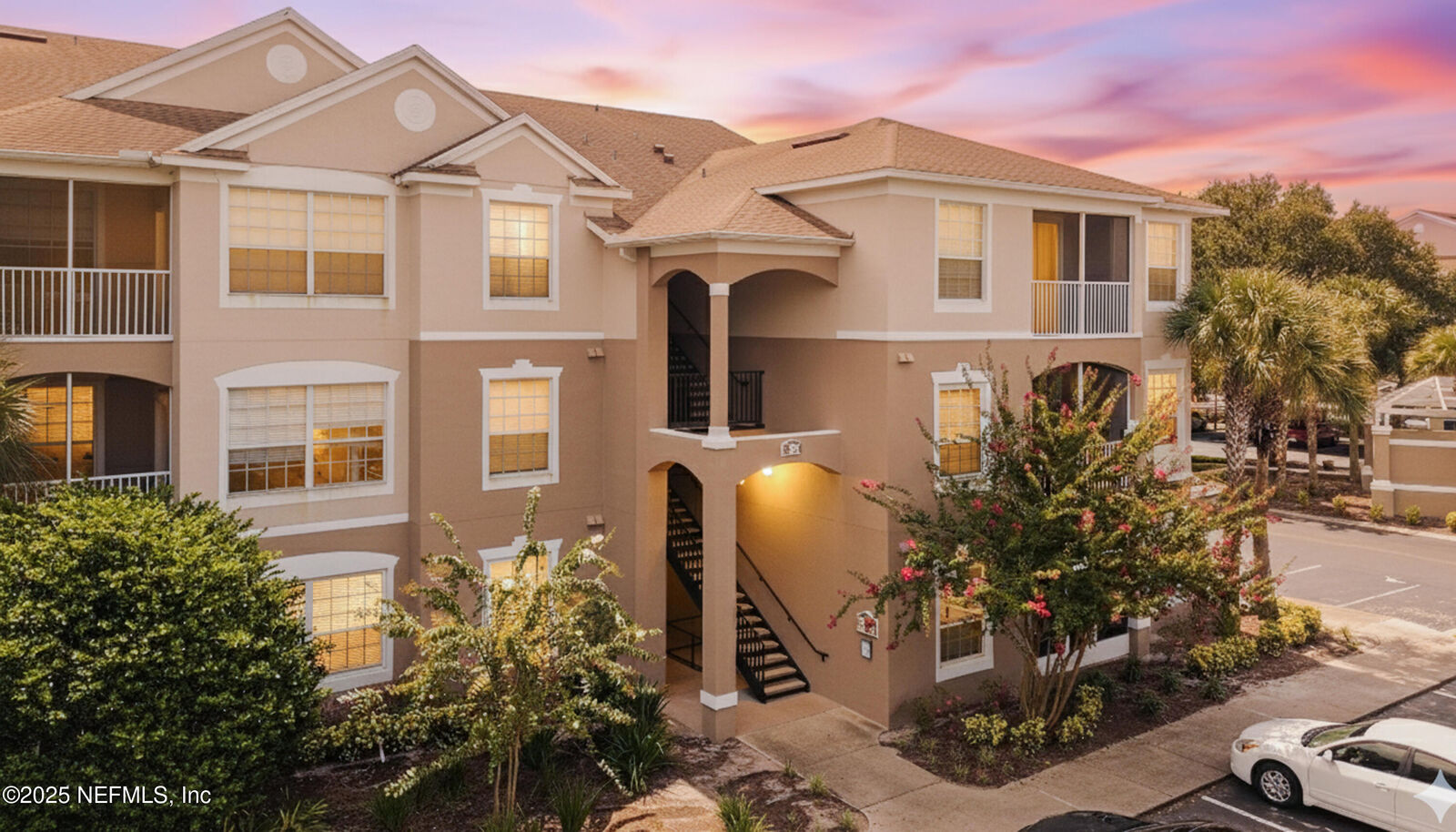 Property Photo:  10550 Baymeadows Road 303  FL 32256 
