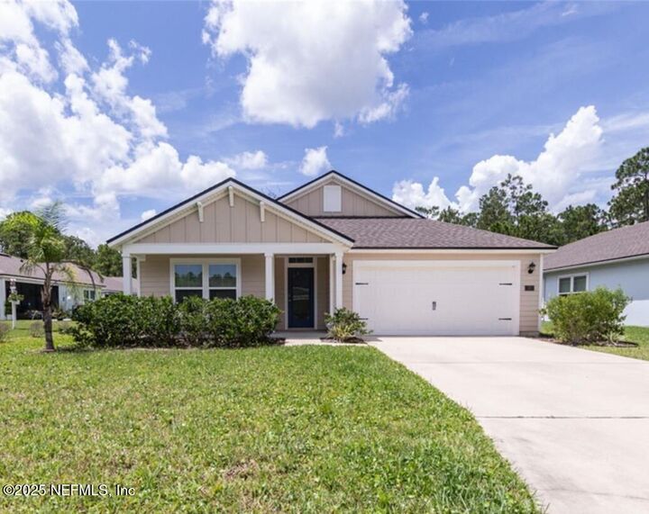 Property Photo:  5 Ace Court  FL 32110 