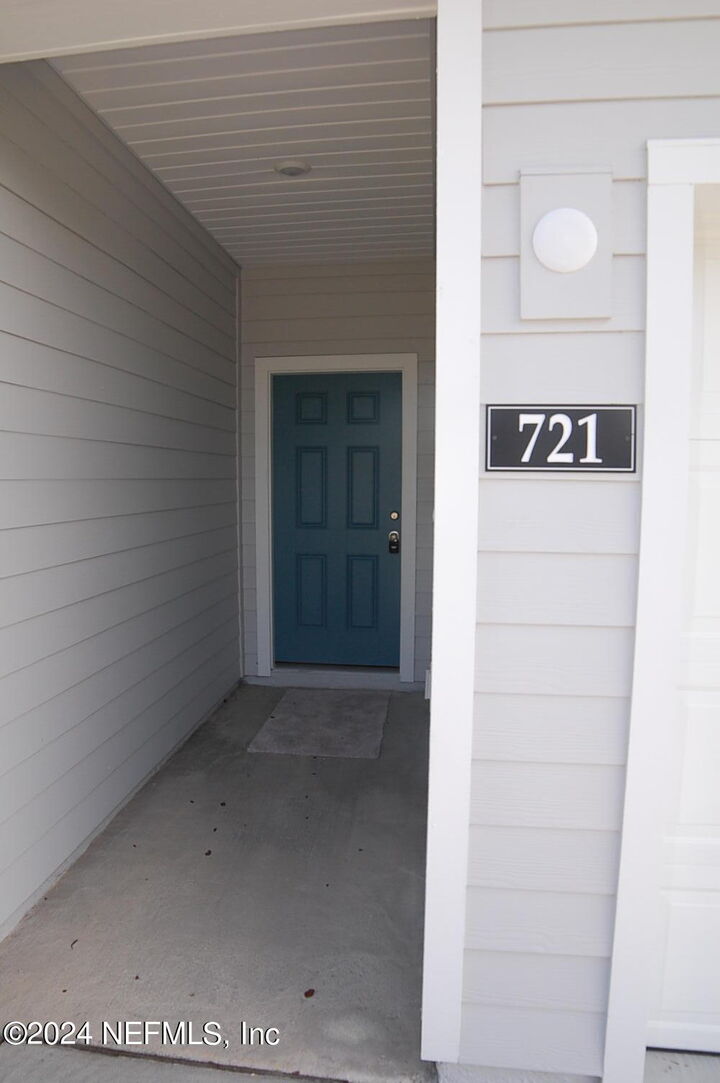 Property Photo:  689 Holly Lakes Drive  FL 32073 