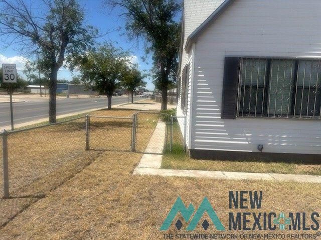 Property Photo:  513 S Mesa Street  NM 88220