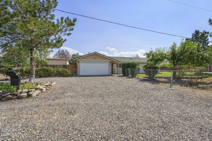 Property Photo:  805 Lyell Way  NV 89460 
