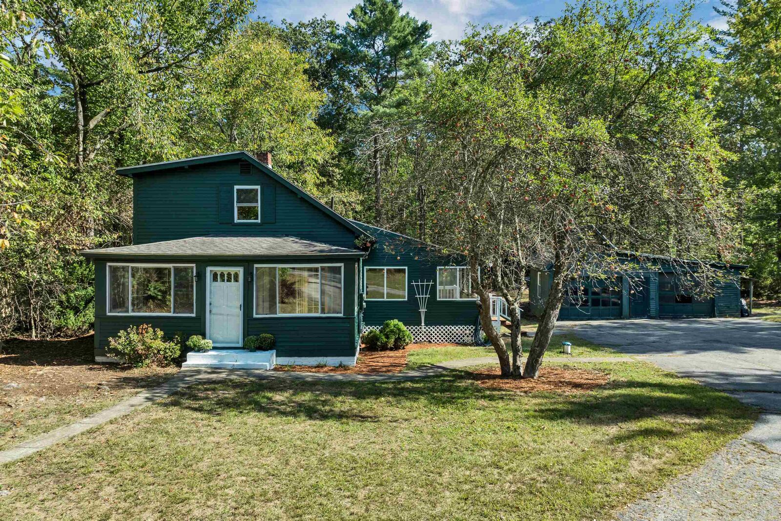 Property Photo:  60 East Dunbarton Road  NH 03045 