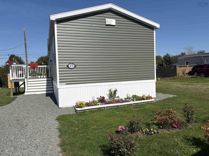 Property Photo:  37 Andys Avenue  NS B2N 2W9 