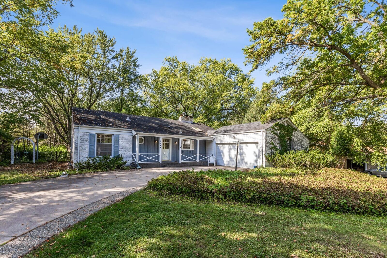 Property Photo:  6080 Stoneybrook Drive  MN 55345 