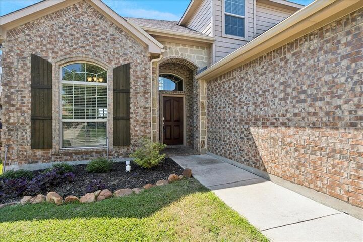 Property Photo: 10212 Humboldt Bay Trail TX 76177