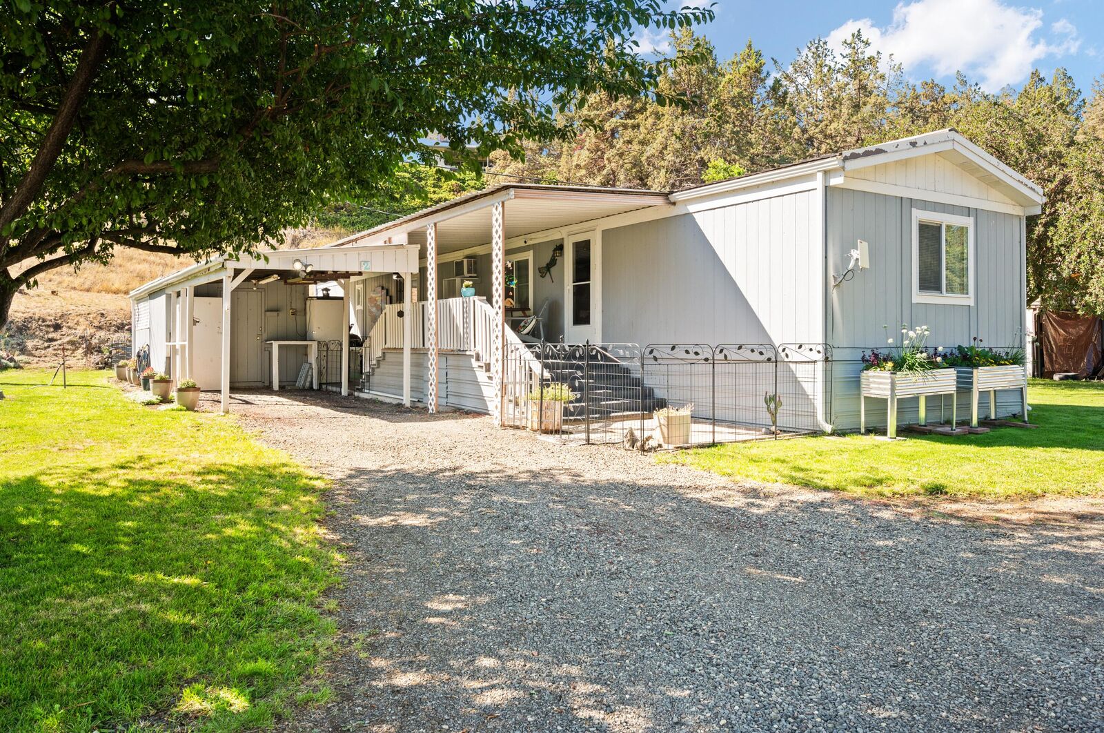 Property Photo: 3260 NW O Neil Highway Unit 2 OR 97754