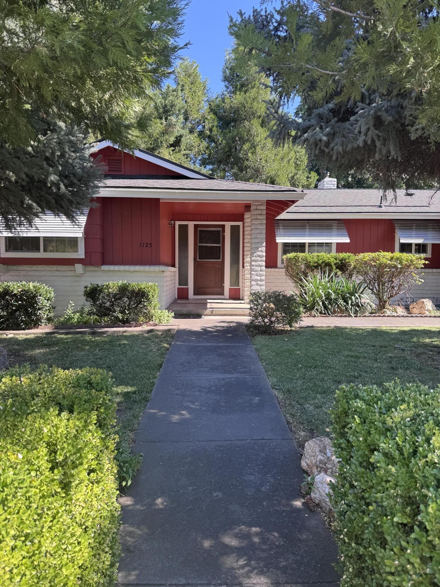 Property Photo: 1125 Freeman Road OR 97502