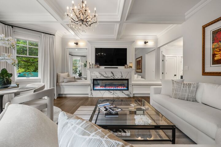 Property Photo:  236 Beacon St 2A  MA 02116 