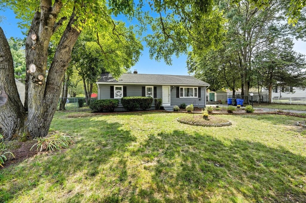Property Photo: 15 Southern Rd MA 01129