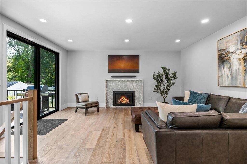 Property Photo:  83 Winter St  MA 02420 