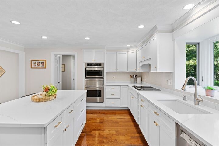 Property Photo:  208 Cochituate Road  MA 01778 