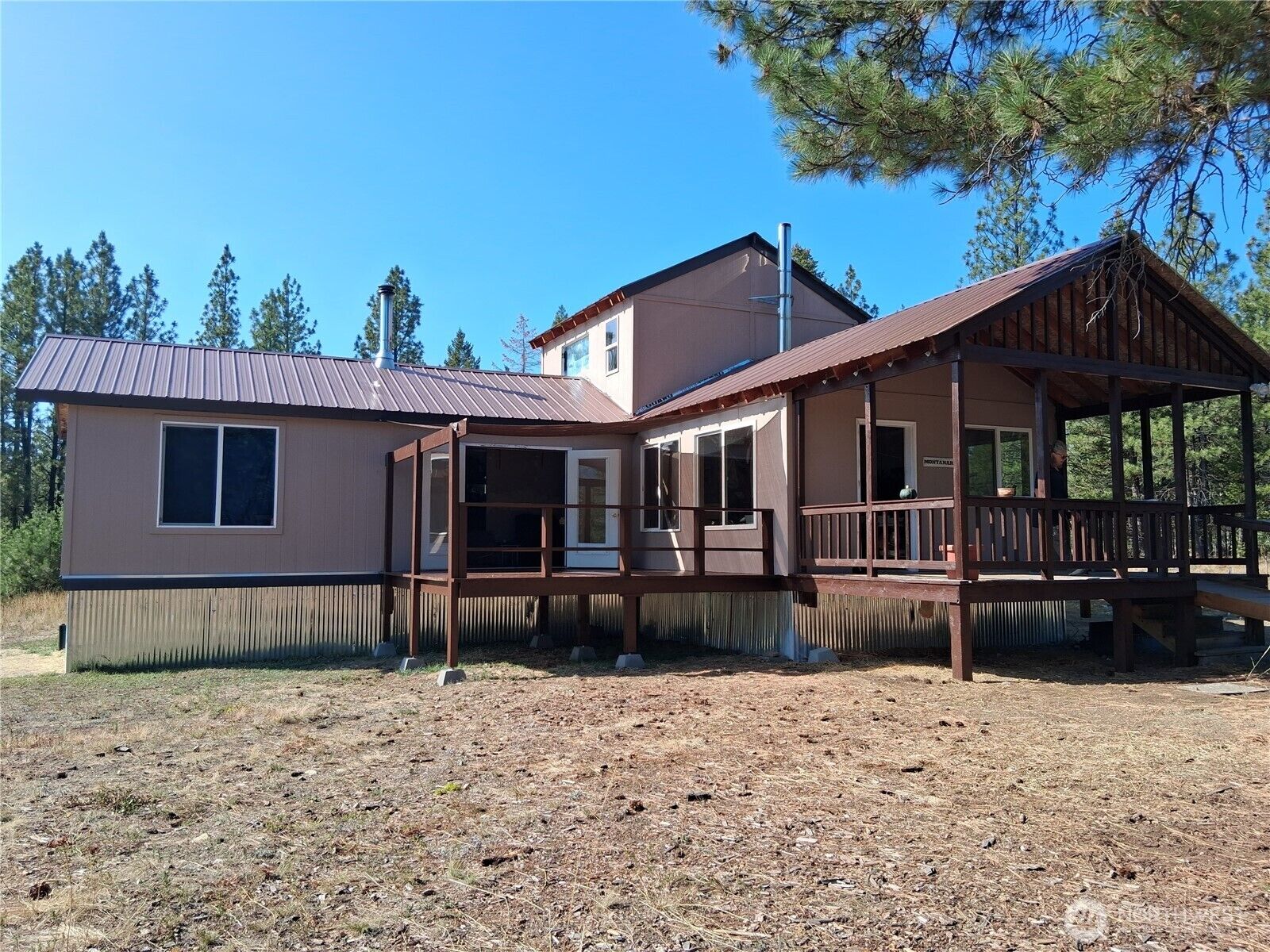 Property Photo:  100  Turner Lake Road N  WA 98855 