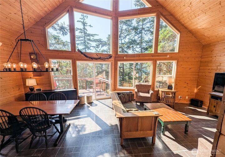 Property Photo: 863 Chinook Way WA 98221