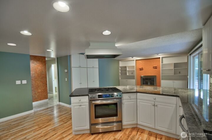 Property Photo:  4613  7th Avenue NE  WA 98516 