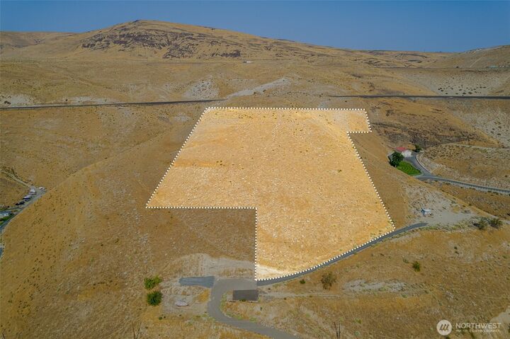 Property Photo:  17  Basalt View 98848  WA 98848 