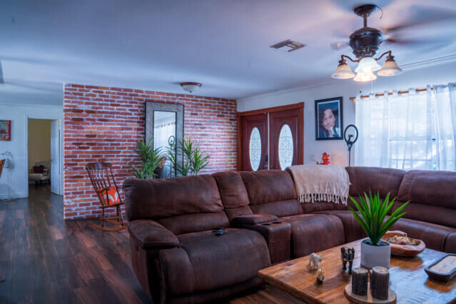 Property Photo:  1538 Bresee Road  FL 33415 