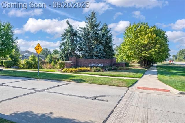 Property Photo:  30596 Sabrina Court  MI 48051 