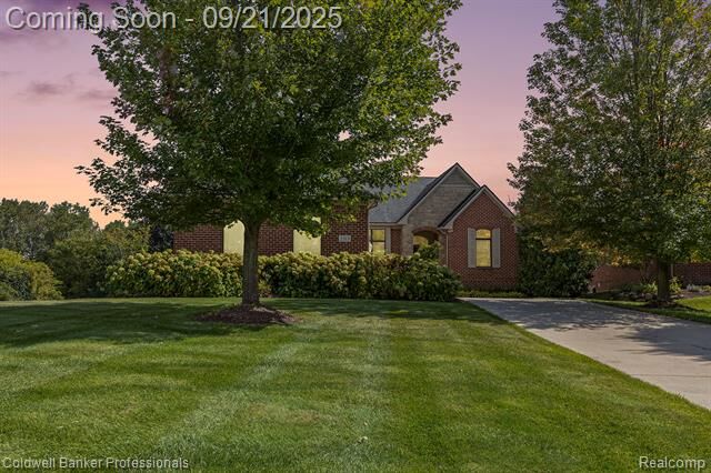 Property Photo: 2313 Quaker Ridge Drive MI 48108
