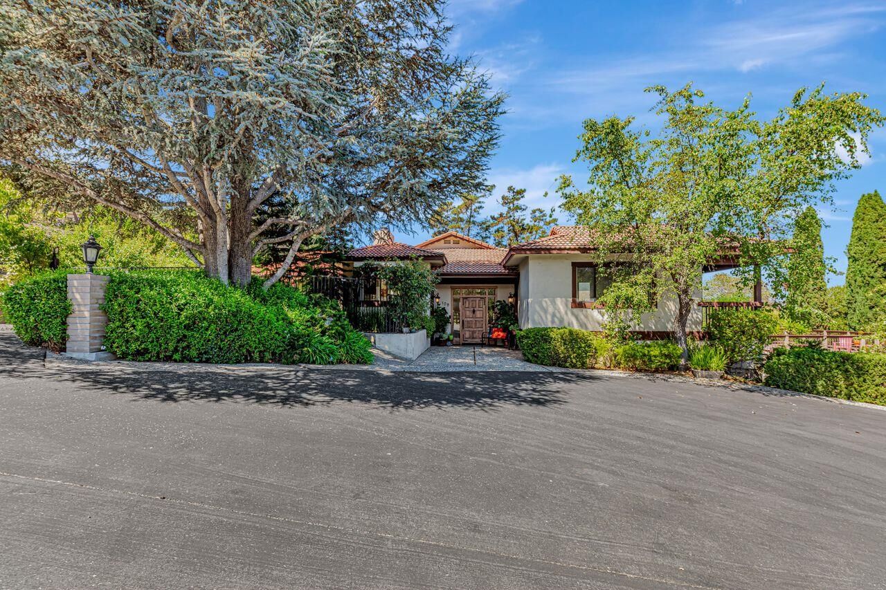 Property Photo:  108 San Benancio Road  CA 93908 