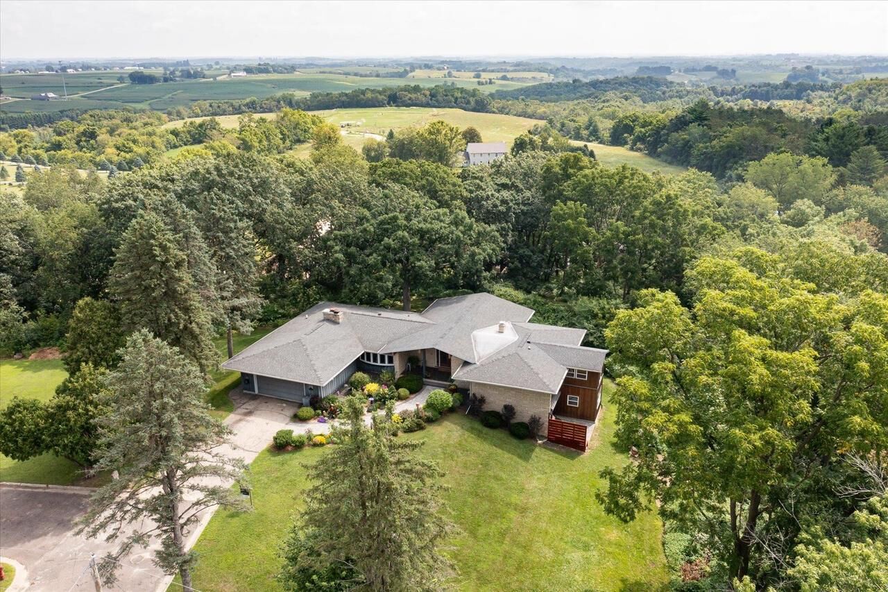 Property Photo: 1 Sandy Oak Drive WI 54665