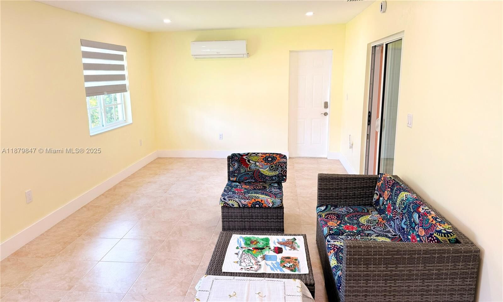 Property Photo:  10985 SW 138th St 1  FL 33176 