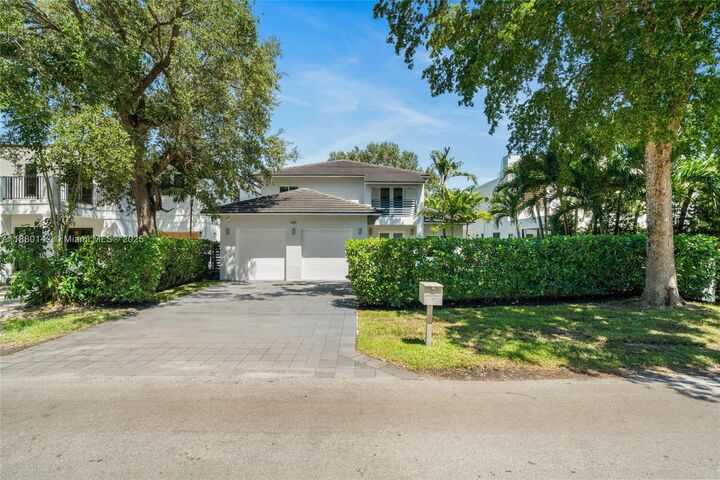 4181 Battersea Rd  Miami FL 33133 photo
