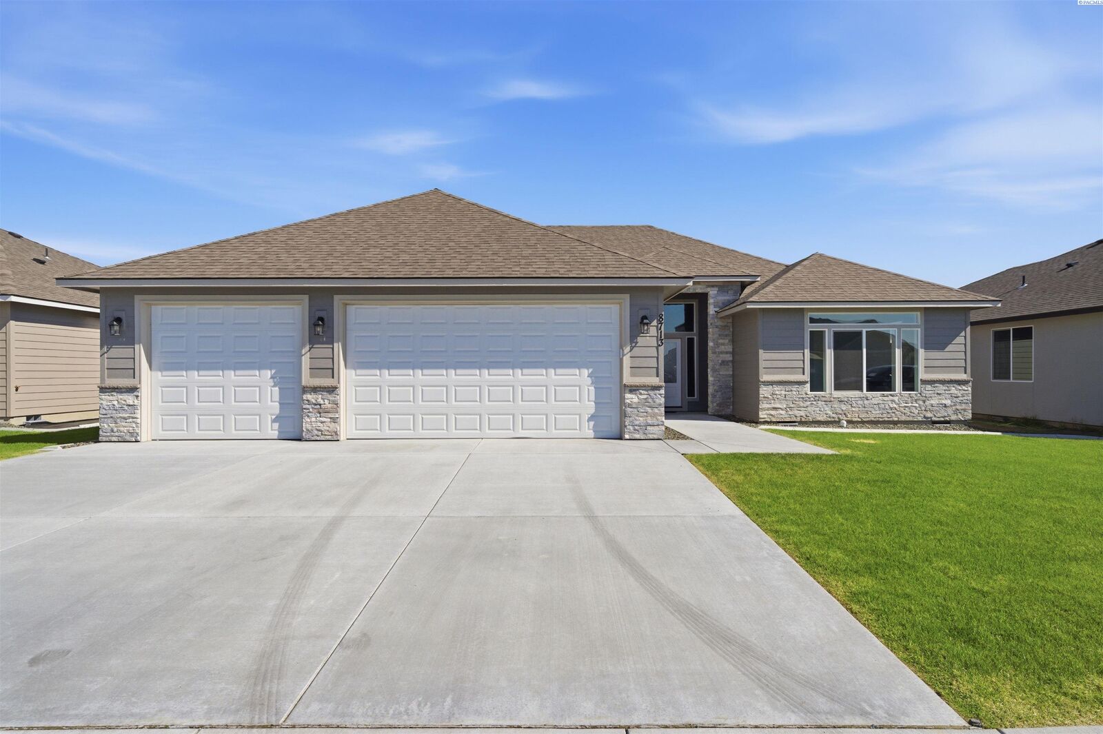 Property Photo:  8713 Dusty Maiden Dr  WA 99301 