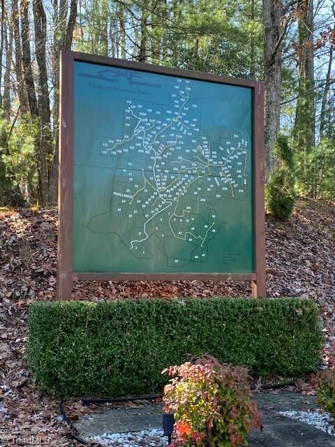 Property Photo:  222 Lakeside Drive  NC 28649 