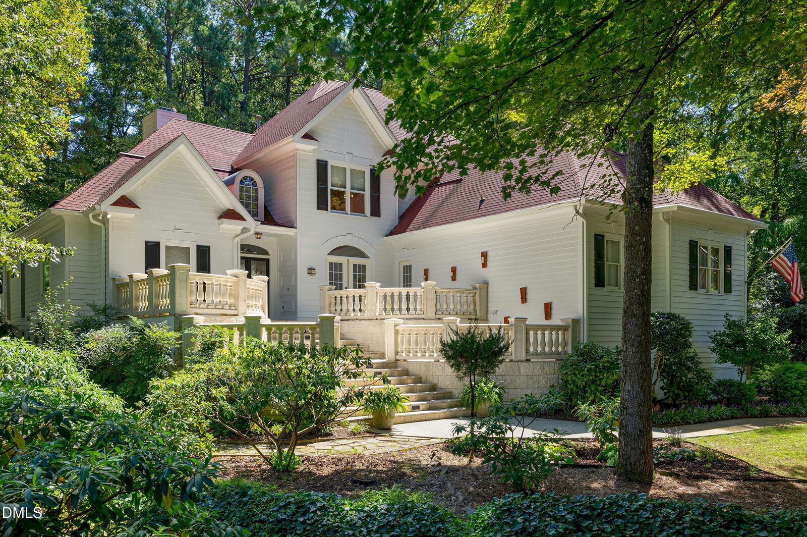Property Photo:  109 Charlemagne Court  NC 27511 