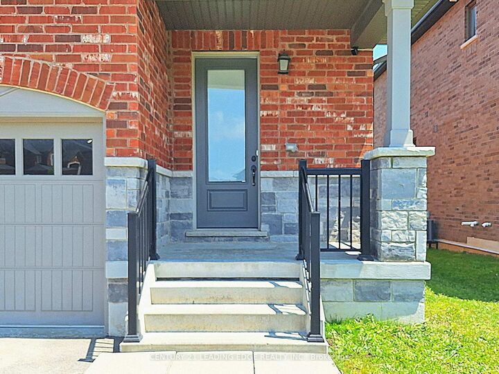 Property Photo:  2025 Mullen Street  ON L9S 0J8 