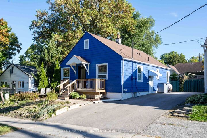 754 Srigley Street  Newmarket ON L3Y 1X5 photo
