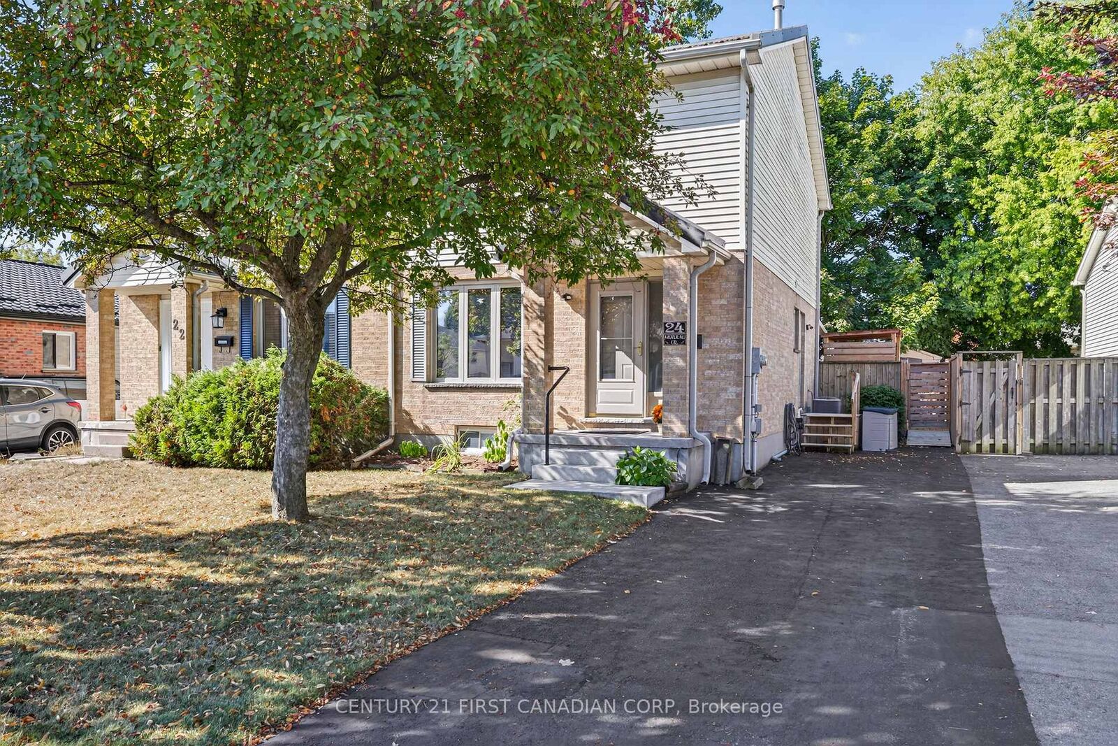 Photo de la propriété:  24 Moreau Crescent  ON N5V 4S7 