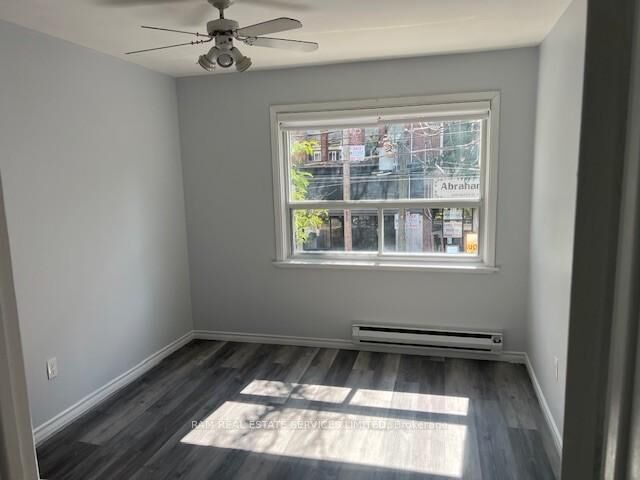 Property Photo:  564 Queen Street W #1 Front  ON M5V 2B5 