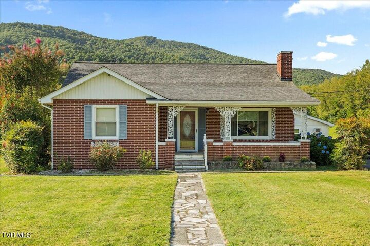Property Photo:  602 Massachusetts Avenue  TN 37692 