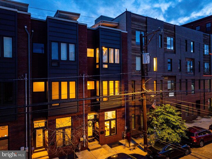 418 Fairmount Avenue  Philadelphia PA 19123 photo