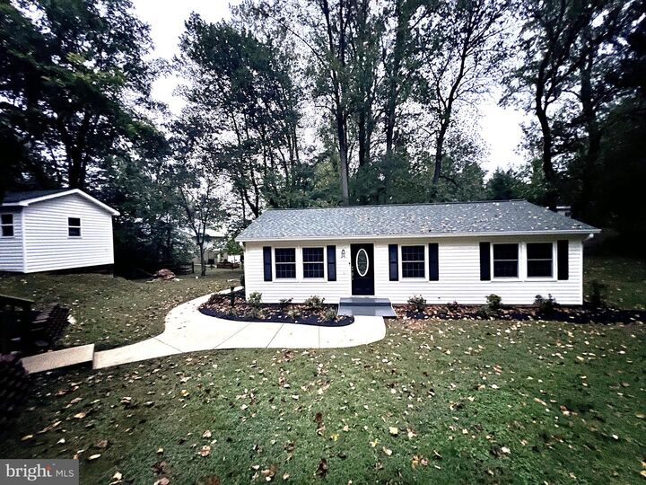 26221 Skyview Drive  Hollywood MD 20636 photo