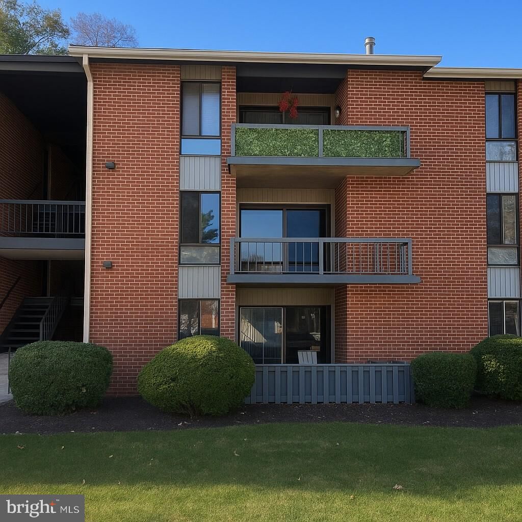 Property Photo:  222 Echelon Road 8  NJ 08043 