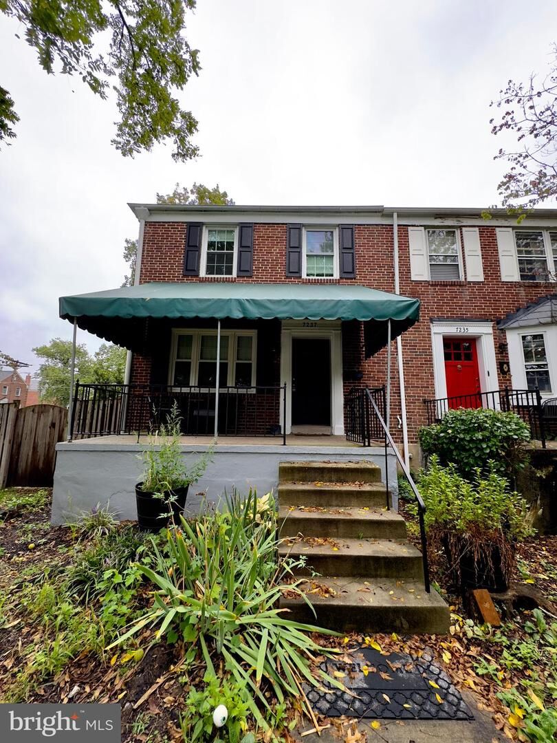 Property Photo:  7237 Lanark Road  MD 21212 