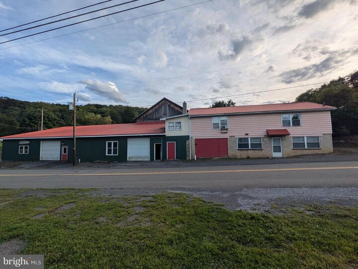Property Photo:  794 S 4th Street  PA 17074 