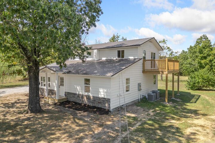 Property Photo:  8020 Orchard Point Road  AR 72601-3401 