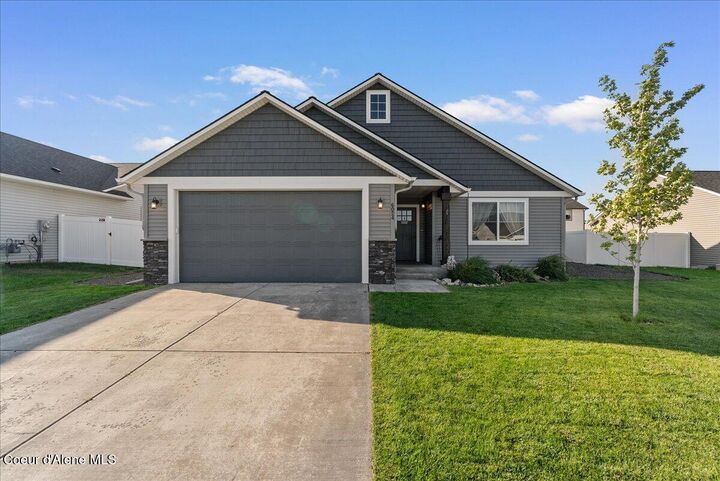 6024 W Irish Cir  Rathdrum ID 83858 photo