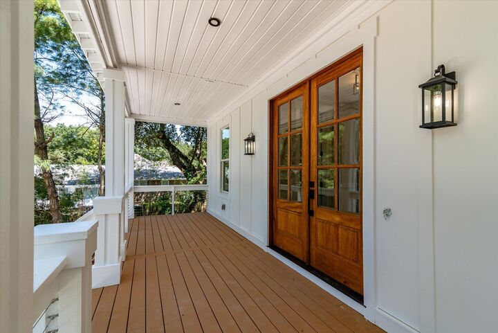 Property Photo:  1216 Old Towne Road  SC 29407 