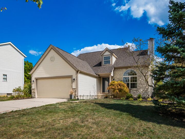Property Photo:  315 Cottage Grove Circle  OH 43062 