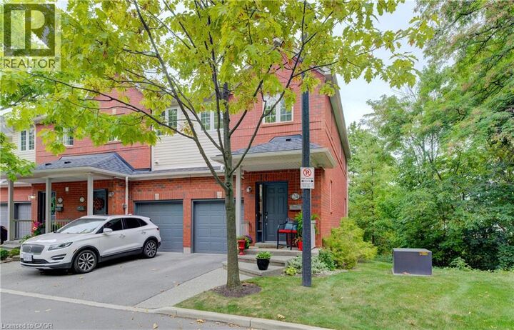 Property Photo:  120 Beddoe Street 24  ON L8P 4Z4 