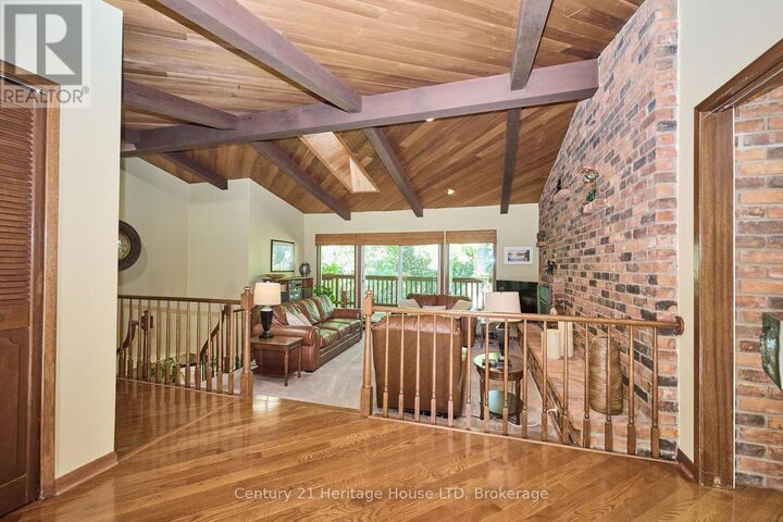Property Photo: 38 Melrose Drive ON L0S 1J0