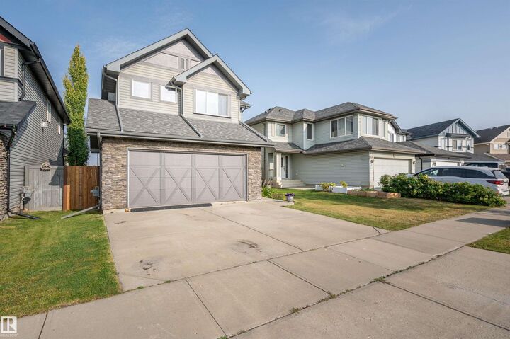 Property Photo:  40 Becker Crescent  AB T8L 0C1 