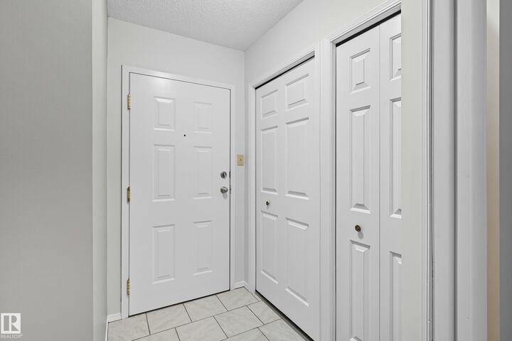 Property Photo:  10504 77 Avenue NW 306  AB T6E 1N1 