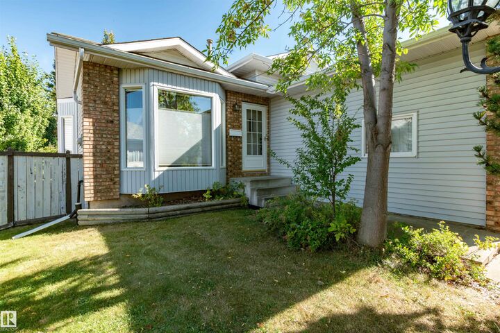 695 Meadowview Drive  Sherwood Park AB T8H 1G2 photo