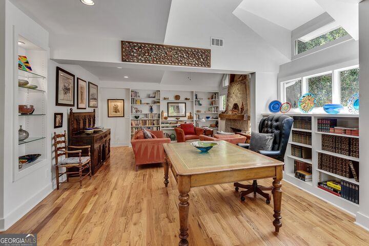 Property Photo: 4621 Lakeshore Drive GA 30072